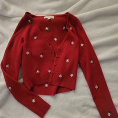 Brand New Size Xs Red Sweater With Flower Embroidery. Red Embroidered Holiday Tops, Cute Red Tops With Floral Embroidery, Sweater Embroidery, Hijab Inspiration, Flower Sweater, Maroon Sweater, Heart Sweater, Red Sweater, Walker Boots