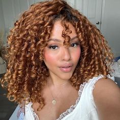 Curly Copper Hair, Copper Curly Hair, Copper Hair With Highlights, Light Copper Hair, Bright Copper Hair, Chocolate Blonde, Red Orange Hair