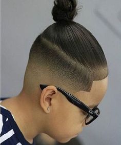 Classic Top Bun With Undercut And Wavy Design Bun With Undercut, Long Hairstyles For Boys, Kids Undercut, Haircut Man, Hairstyles For Boys, New Long Hairstyles, Girls School Hairstyles, Toddler Boy Haircuts