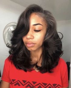 Curled Bob Hairstyle, Wavy Bob Hairstyles, Easy Hairstyles For Medium Hair, Short Curls, Long Dark Hair, Silk Press, Penteado Cabelo Curto