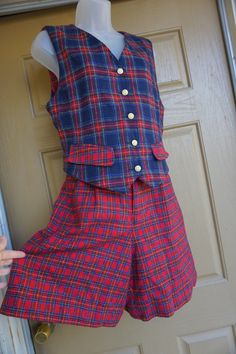 "Vintage Lizsport shorts and vest matching set. Labeled size 10 - please see measurements Approximate measurements taken across front laid flat: shorts 14.5\" waist Length 18\" rise 13\" inseam 7\" Vest 21\" armpit to armpit across front 20\" length" Preppy Fitted Shorts For School, Preppy Fitted Shorts With Short Length, Preppy Fitted Short-length Shorts, Fitted Cotton Short Set, Heavy Knit Sweater, Vest Set, Heavy Knit, I Got Married, Little White Dresses