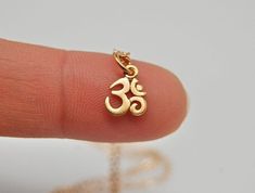 Om Locket, Gold Pendants For Men, Om Necklace, Gold Pendent, Om Charm, Spiritual Necklace, Yoga Necklace, Antique Jewellery Designs, Gold Mangalsutra Designs