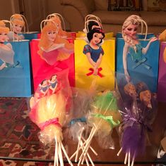 This princess party kit comes with 18 party bags, princess table decor and the princesses prince. Disney Princess Party Food, Royal Fiveness, Disney Princess Party Decorations, Princess Party Food, Princess Table, Princess Party Games, Baby First Birthday Themes, Disney Princess Birthday Party, Princess Theme Birthday