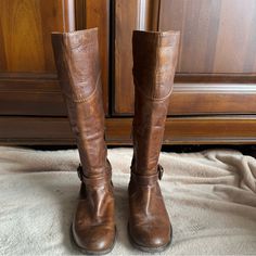 Like New Frye Boots. Regular Calf. Brown Heeled Boots, Frye Boots, Frye Shoes, Tall Boots, Shoes Heels Boots, Shoes Women Heels, Heeled Boots, Shoes Heels, Like New