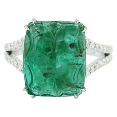 Carved Emerald, Emerald Engagement Ring Set, 18k Gold Chain, Emerald Diamond Ring, Gold Cocktail Ring, Contemporary Ring, Diamond Jewelry Designs, Gold Cocktail, 18k Gold Ring