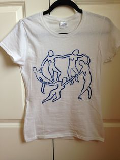 Hand painted shirts featuring Matisse's famous 'La Danse'. This is a perfect shirt for art lovers! It is pre-shrunk, 100% heavy cotton, very comfortable, and hand painted with care. Please select your size and I will make you a custom made shirt. This is a variation of another shirt I have posted, which has two dancers filled in with colour. Please feel free to check that one out here: https://www.etsy.com/listing/269304663/matisse-the-dance-la-danse-shirt?ref=related-0 *If you want a form fitti Drawing On Tshirt, Matisse Shirt, Puffy Paint Shirts, Henri Matisse The Dance, Juneteenth Design, Lino Cuts, Silly Shirt, Tshirt Painting, Paint Shirts