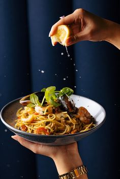 Prawn Linguine | Italian Restaurants in Melbourne, Australia Italian Food Photography, Prawn Linguine, Easy Meal Prep Lunches, Food Shoot, Food Videography, Restaurant Social Media, Food Photography Ideas