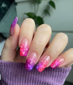 Purple Valentines Nails, Purple Valentines Day Nails, Nail Art Viola, Nail Ideas For Couples, Valentines Day Hair, Scp 049, Purple Nail Art, Valentines Day Nails, Purple Acrylic Nails