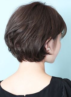 Intricate Braids, Layered Bob Hairstyles, Short Layered Haircuts, Short Bob Haircuts, Penteado Cabelo Curto, Short Haircut, Trending Hairstyles, Back View, Short Hair With Layers