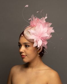 Yellow Fascinator, Ivory Fascinator, Floral Fascinators, Hats And Fascinators, Feather Centerpieces, Derby Hats Fascinators, Derby Fascinator, Sinamay Hats, Pink Lillies