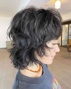 70 Hottest Shag Haircut Ideas Women are Getting Right Now Short Shaggy Haircuts, Textured Haircut, Shaggy Short Hair, Short Hair Trends, Edgy Hair, Short Hair Haircuts