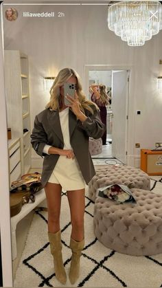 Corporate Girl, Florida Winter, Daily Fits, Hot Weather Outfits, Class Outfits, Classy Clothing, Rush Outfits, Game Outfit, Fall Mood