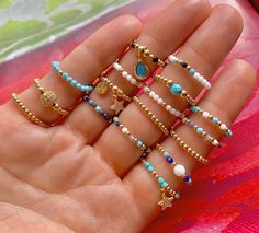 Cincin Diy, Stretch Rings, Diy Beaded Rings, Beaded Necklace Diy, Popular Jewelry, Handmade Wire Jewelry, Birthday Jewelry Gift, Beaded Accessories, Girly Jewelry