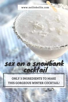 This delicious cocktail is only 3 ingredients. EAsy to make and absolutely delicious! Easy Winter Cocktails, Xmas Drinks, Christmas Drinks Alcohol Recipes, Christmas Drinks Alcohol, Winter Cocktail, Jello Shot, Coconut Drinks, Kitchen Christmas