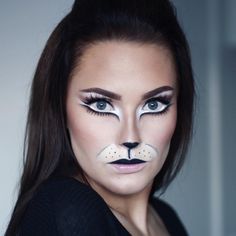 #Déco Maquillage chat Halloween en 20 idées : facile à réaliser et super mignon #Maquillage #chat #Halloween #en #20 #idées #: #facile #à #réaliser #et #super #mignon Cat Eye Makeup Halloween, Smokey Cat Eye Makeup, Cat Makeup Tutorial, Cat Eye Tutorial, Cat Eye Makeup Tutorial, Halloween Maquillage, Bunny Makeup, Cat Halloween Makeup