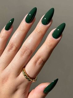 Green Chrome Acrylic Nails, Nail Options, Shape Nails, Nail Color Trends, Green Nail Polish, Easy Nails, Green Nail