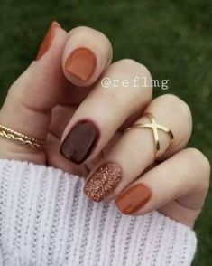 #nail design #nail inspo #elegant nails #nails #prom nails #trendy nails #minimalist nails #cool nail inspo #nude nail designs #september nail ideas #fall nail design #coffin nails #grad nails #autumn toe nails #autumn nails #nail ideas #acrylic nails #end of summer nails #beachy nails #ongles autumn #september nails #fall transition nail colors #autumn acrylic nails #simple autumn nails #holiday nails #back to school nails #beach nails #literally me #fall nails #halloween nails #herbst nägel Nail Designs Fall, Fall Acrylic, Unghie Nail Art, September Nails, Fall Gel Nails, Chic Autumn, Fall Nail Art Designs, Cute Nails For Fall, Fall Acrylic Nails