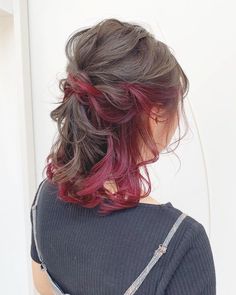 Red Hair Dye Underneath Curly, Red Hair Underneath Brown Curly, Brown Hair With Red Underlayer, Hair Extensions Colorful, Under Color Hair Curly, Underside Hair Dye Red, Maroon Underneath Hair, Brown And Red Hair Underneath