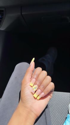 Medium Nails Acrylic, Medium Length Acrylic Nails, Kylie Nails, Luminous Nails, Acrylic Toe Nails, Dope Nail Designs