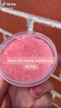 Best Products For Acne, Diy Lip Scrub, Products For Acne, Lip Scrub Recipe, Best Acne Products, Lip Scrub Diy, Lip Care Routine, Skin Care Tutorial, Lip Scrubs