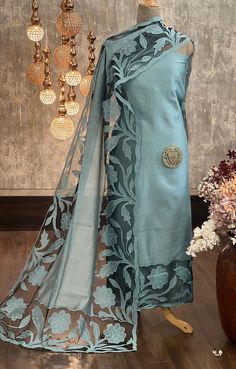 Dawat Outfit, Suits Indian, Long Kurtas, Pakistani Party Wear Dresses, Casual Suits, Embroidery Store, Anarkali Dress Pattern