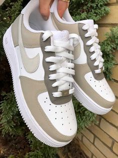 Benutzerdefinierte Air Force 1 – insdrip Wallpaper Nike, Cute Nike Outfits, Trendy Shoes Sneakers, Nike Shoes Girls, Nike Fashion Shoes, Preppy Shoes, Jordan Shoes Girls, All Nike Shoes