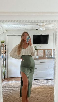 Discover stylish, affordable, and comfortable maternity fashion ideas for every season and trimester. Baby Shower Outfits For Mom Fall Casual, Casual Bump Outfits Fall, Fall Outfit Inspo Pregnant, Pregnacy Outfits For Fall, Expecting Mom Outfits, Summer To Fall Maternity Outfits, Dinner Outfits Pregnant, Three Months Pregnant Outfits, Fall 2024 Fashion Trends Pregnancy