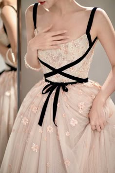 Girls Vans, Hairstyles For, Kids Black, Gorgeous Gowns, Mode Inspiration, Beautiful Gowns, Fancy Dresses