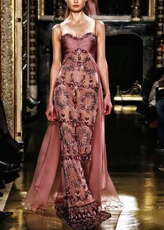 Haute Avenue Paris Nontraditional Prom Dresses, Vintage Runway Dresses, Summer Runway Fashion, Look Gatsby, Catwalk Dress, Zuhair Murad Haute Couture, Full Length Dress, Zuhair Murad, Couture Gowns