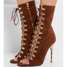 Shoe Goals, Heels Short, Stage Presence, Trending Womens Shoes, Short Boot, Sandal Shoes, Bootie Sandals, Lace Up Sandals, Brown Shoe