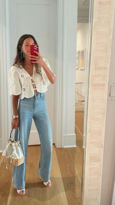 Coastal Fashion, Look Boho Chic, Denim On Denim, Italy Outfits, Preppy Style Summer, Hamptons Style, Elegante Casual, Looks Street Style