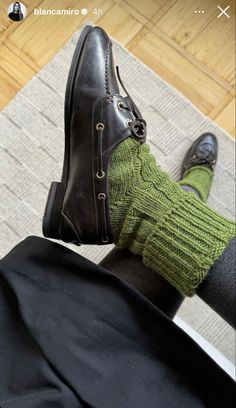 Green Socks Outfit, Loafers Winter, Socks Outfit, Green Socks, Fall Lookbook, January 27, Shoe Inspo, Aesthetic Shoes