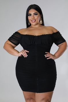 Plus Size Night Dress, Flowy Dress Formal, 4 Drawing, Dresses Nightclub, Figure Fashion, Short Dress White, Cute Black Dress, Plus Dress, Night Club Dress