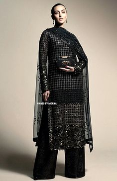 Sabyasachi Mukherjee, Monday Outfit, Ethnic Suit, Winter Suits, Asia Map, Suit Design, Technology Fashion, Indian Clothes, Suit Designs