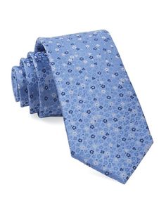 Light Blue Flower Fields Tie | Ties, Bow Ties, and Pocket Squares | The Tie Bar Herringbone Shirt, Traditional Jacket, Collar Bar, Light Blue Tie, Boys Ties, Mens Silk Ties, Light Blue Flowers, Tie Men, Trendy Jackets