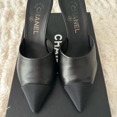 Chanel Interlocking Cc Logo Mules With Faux Pearl And Snake Accents Grosgrain Trim Toe 3.5" Heel Size 36.5 Crafted From Luxurious Black Lamb Skin Leather Comes In Original Box And Include Fresh Heel Taps From Chanel Preloved Purchased At Nordstrom Chanel Shoes Black, Heel Taps, Heel Tap, Cc Logo, Chanel Shoes, Mule Clogs, Mules Shoes, Accent Colors, Faux Pearl