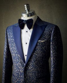 Graduation Suit, Gentleman Outfit, Super Suit, Men Fashion Classy, Blue Suit Men, High Fashion Men, Kaftan Designs, Suits Men, Designer Suits For Men