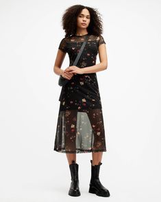 Hanna Short Sleeve Mesh Kora Midi Dress Dress Doc Martens, Going Out Outfits Men, Grunge Dresses, Floral Print Midi Dress, Print Midi Dress, 90s Grunge, Going Out Outfits, Sweaters And Jeans, Printed Midi Dress