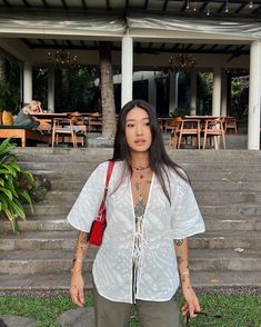 Bali Looks, Peggy Gou Aesthetic, Peggy Gou Outfit, Peggy Gou Style, Bali Outfit Ideas, Peggy Gou, Everyday Fits, Bali Fashion, Brunch Outfit