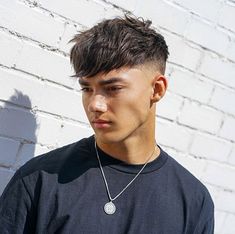 We have rounded up the best fringe haircut alternatives for you. Bangs are very trendy. Take a quick look at our fringe hairstyles gallery. Male Haircut, Hair Types Men, Mid Fade Haircut, Mens Haircuts Short Hair, Asian Haircut, Asian Men Hairstyle, Men's Short Hair, Men Hair Color