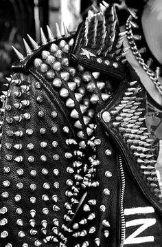 spikes! Spiked Leather Jacket, Scene Girl, Studs And Spikes, Diesel Punk, Rocker Girl, Battle Jacket, Punk Rocker, Joan Jett