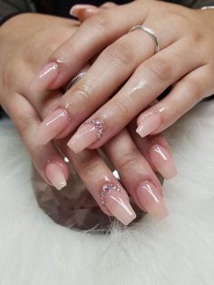 Soft Pink Nails With Rhinestones, Nude With Rhinestone Nails, Nude Pink Nails With Rhinestones, Short Nude Nails With Rhinestones, Light Pink Nails With Gems, Nude Pedicure Ideas, Natural Nails With Rhinestones, Nude Nails Rhinestones, Nude Acrylic Nails With Rhinestones