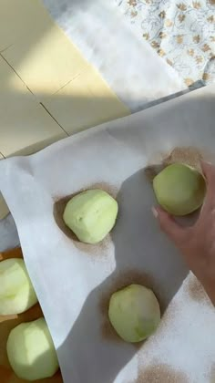 Sivan's Kitchen on Instagram: "4 SIMPLE INGREDIENTS 🍏🍏🍏 This is your #1 dessert for your thanksgiving feast, best of all it’s non dairy. Words and video cannot explain how delicious and crazy this dessert really is. You just HAVE to make it ❣️❣️ You can use any choice of ice cream and toppings, or eat it just as is 😋 The puff pastry I use IS DAIRY FREE and Parve. Most puff pastry is made with butter, however there are plenty brands out there that are dairy and egg FREE. I used @jeckysbest fo Sivan's Kitchen, Apple Dessert, Buy Cookies, Thanksgiving Feast, Granny Smith, Holiday Cooking, Eat Dessert