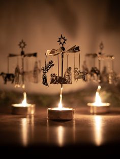 German Christmas Candle Spinner, Swedish Candle Holder, Swedish Christmas Aesthetic, Yule Decorations Winter Solstice, Nordic Christmas Scandinavian Style, Dark Christmas Decor, Swedish Christmas Decor, Small Christmas Gift Ideas, Hygge Christmas Decor