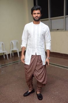 Turkish Fashion Men, Dhoti Look For Men, Dhoti Kurta For Men, Dhoti Style Dresses For Men, Designer Dhoti Kurta For Men, South Indian Dhoti Kurta For Men, Bengali Dhoti Kurta For Men, Arab Men Fashion