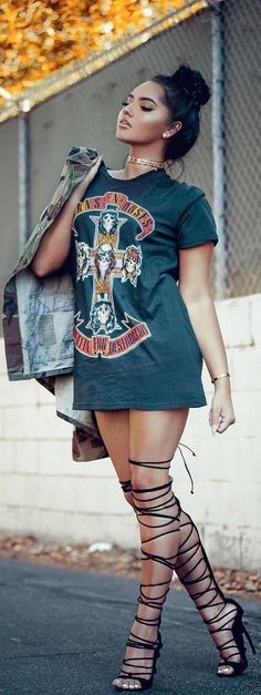 Edgy fashion | Band shirt dress and laced up heeled sandals Mode Edgy, Chique Outfit, Fest Outfits, Chique Outfits, Rock Outfit, Womens Fashion For Work, Inspired Outfits, Classy Women, Outfits Casuales