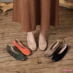 Qteee - Classic Retro Flat Shoes: Minimalist Loafers for Casual Wear Vintage Flat Shoes, Shoes Minimalist, Game Meat, Foot Socks, Low Heel Pumps, Vintage Flats, Casual Loafers, Casual Sport Shoes, Vintage Casual