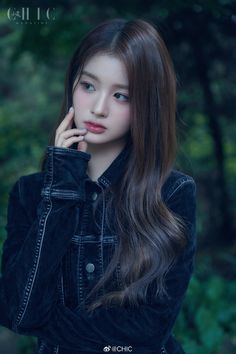 Sullyoon Photoshoot, Creative Instagram Photo Ideas, Street Fashion Photography, Pretty Dolls, Reference Photos, Korean Beauty, O Clock, Aesthetic Photo