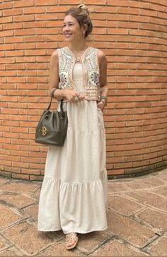 Romantic Style Outfit Casual, Hippie Elegante Boho Style, Goa Outfits, Look Hippie Chic, Casual Weekend Style, Diy Fashion Clothing, Boho Chic Outfits, Long Dress Casual, Causual Outfits