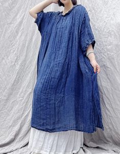 "【Fabric】 Linen lining cotton 【Color】 Blue, red, Army Green, Bean Paste 【Size】 Shoulder width is not limited Shoulder + sleeve length 40cm/ 16\" Bust 140cm / 54\" Length 110cm / 42\" Note: the effect of each monitor is different, there will inevitably be color difference, please pay attention to the buyer. Washing & Care instructions: -Hand wash or gently machine washable do not tumble dry -Gentle wash cycle (40oC) -If you feel like ironing (although should not be necessary) , do it with steam o